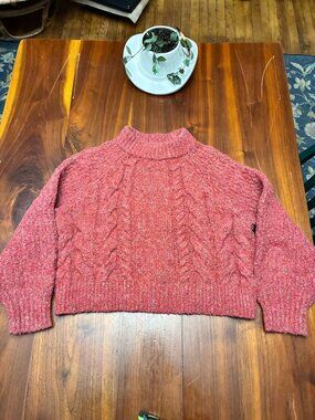 Universal Thread Goods Co. Womens Medium Red Wool Blend Cable Knit Cropped Sweat